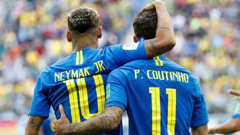 Neymar atau Coutinho, Mana Yang Lebih Baik di Timnas Brasil